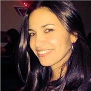 Profesora de ciencias sociales con conocimientos en historia, así como en metodología de investigación social y cultural